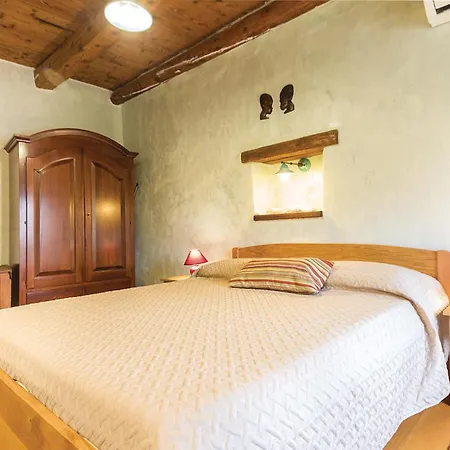 2 Bedroom Lovely In * Sisan