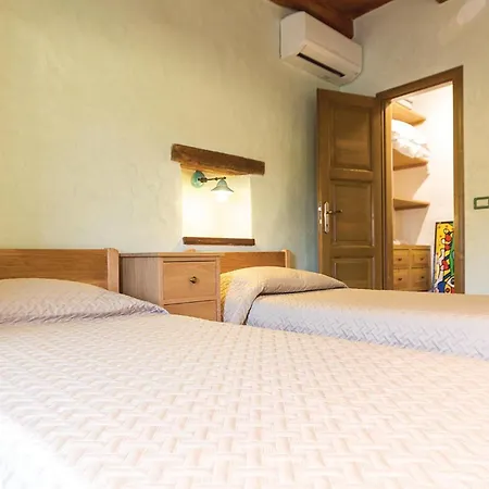 2 Bedroom Lovely In Semesterbostad